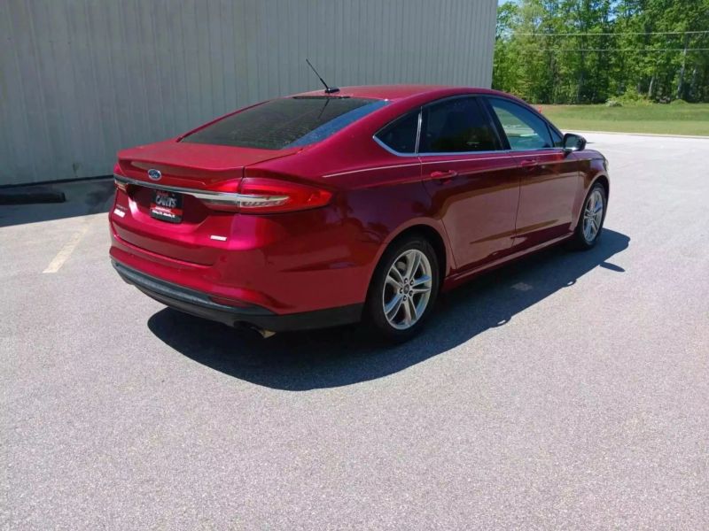 2018 Ford Fusion SE - Image 5