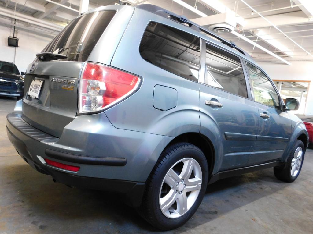 2010 Subaru Forester 2.5X Premium - Image 5