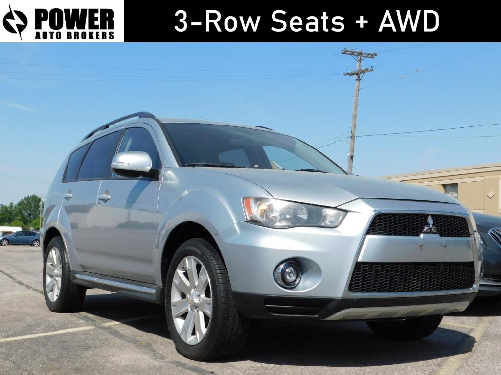 2010 Mitsubishi Outlander SE 4WD's photo