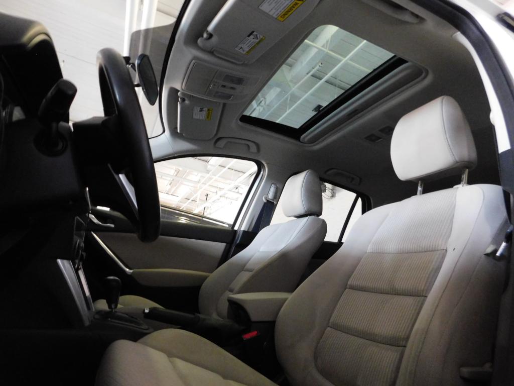 2013 Mazda CX-5 Touring - Image 4