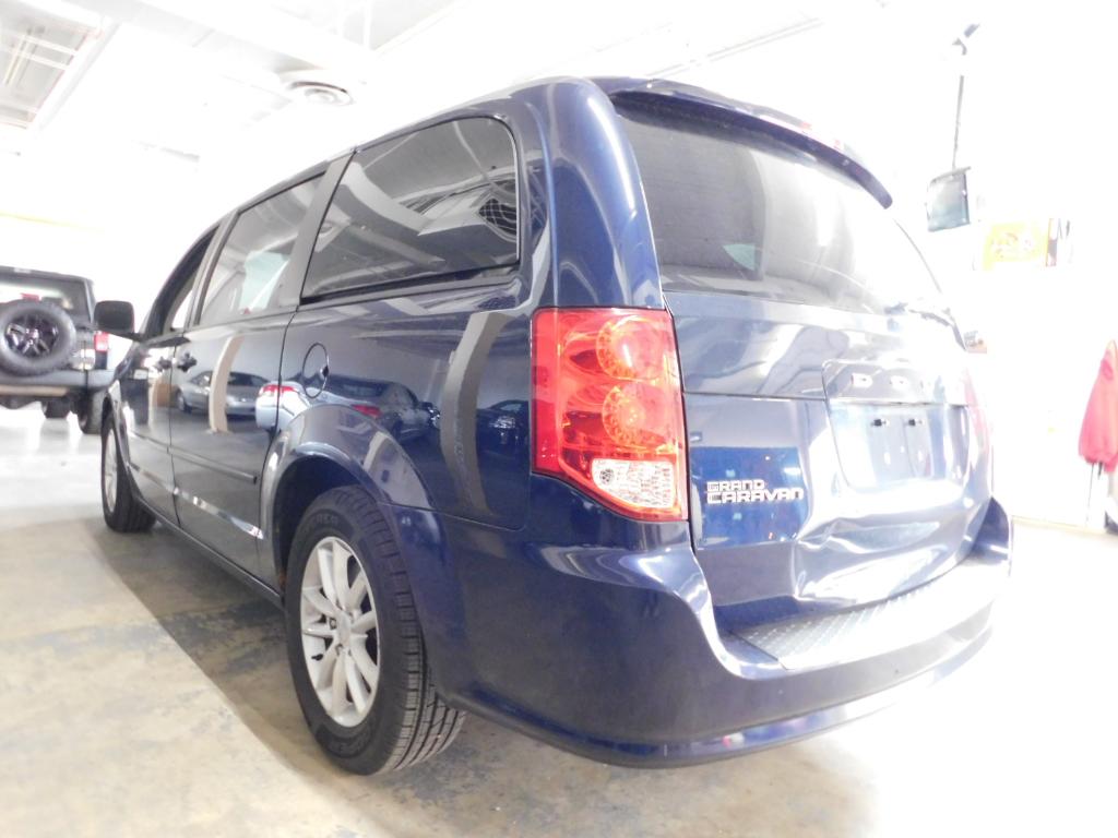 2013 Dodge Grand Caravan SXT - Image 2