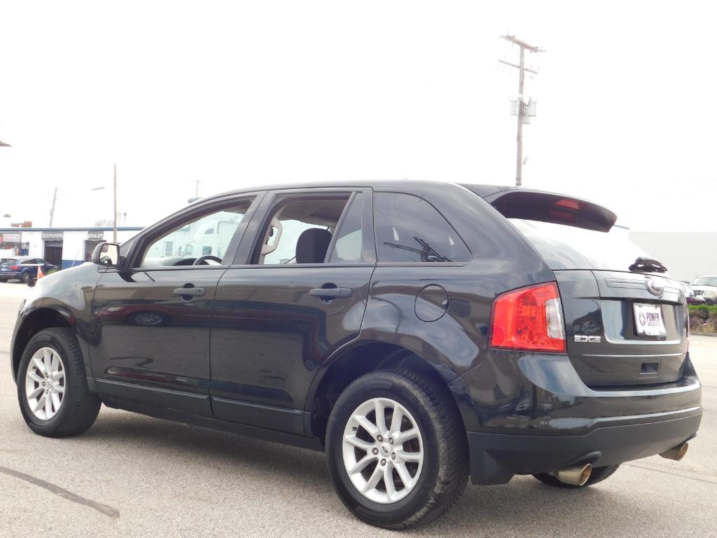 Photo 2 of 2013 Ford Edge SE