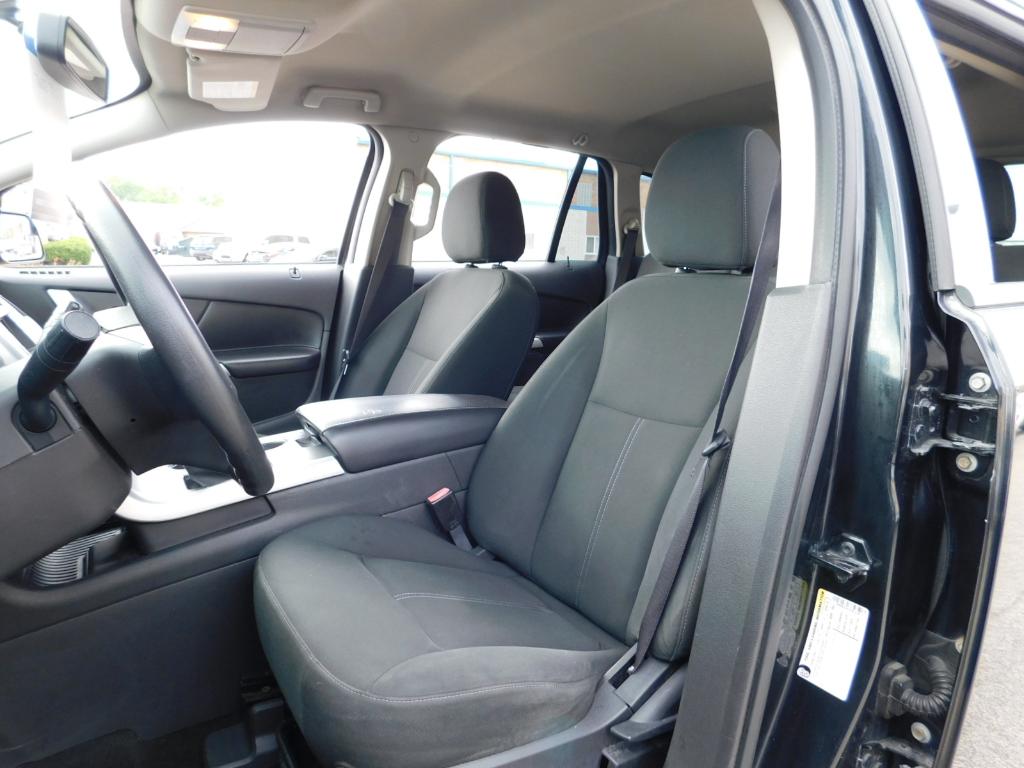Photo 3 of 2013 Ford Edge SE