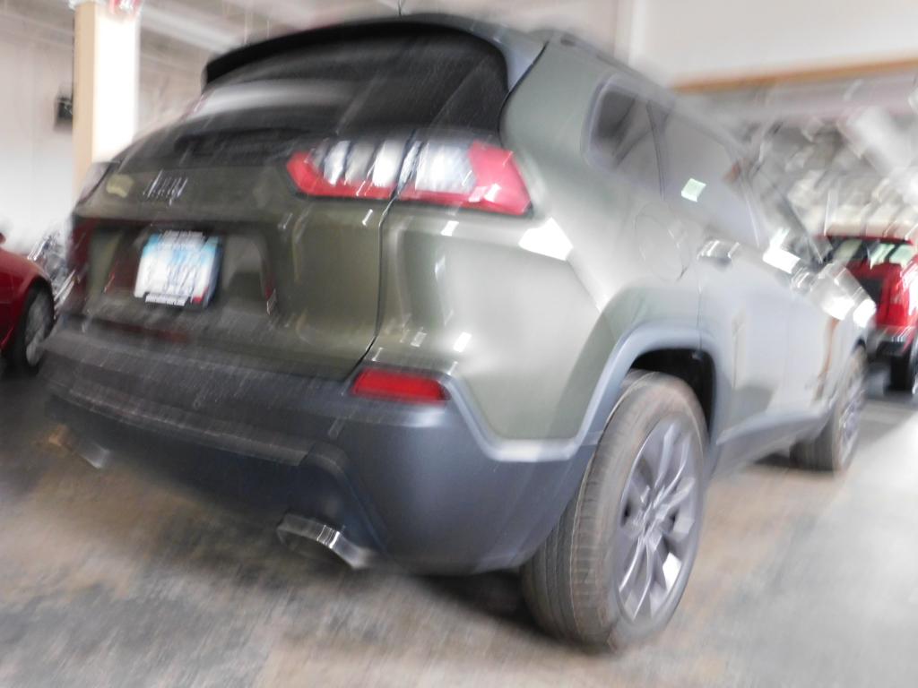 Photo 4 of 2021 Jeep Cherokee Latitude Lux