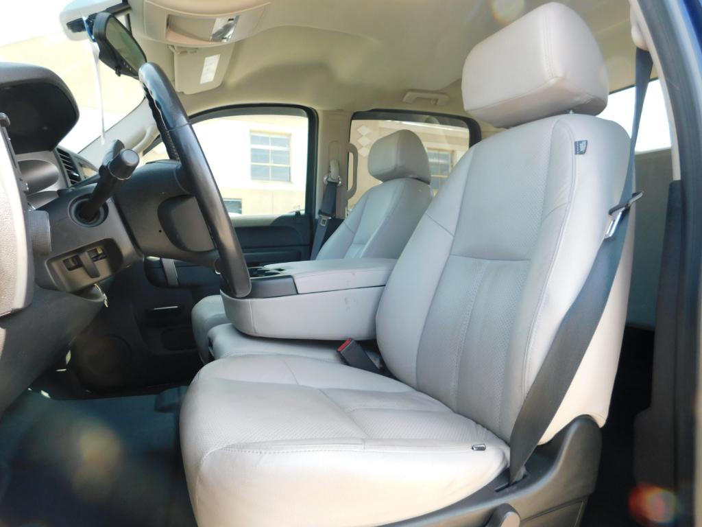 Photo 3 of 2010 Chevrolet Silverado 1500 LT