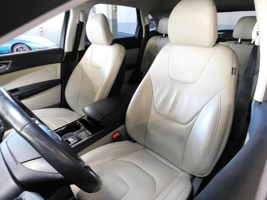 Photo 4 of 2019 Ford Edge Titanium
