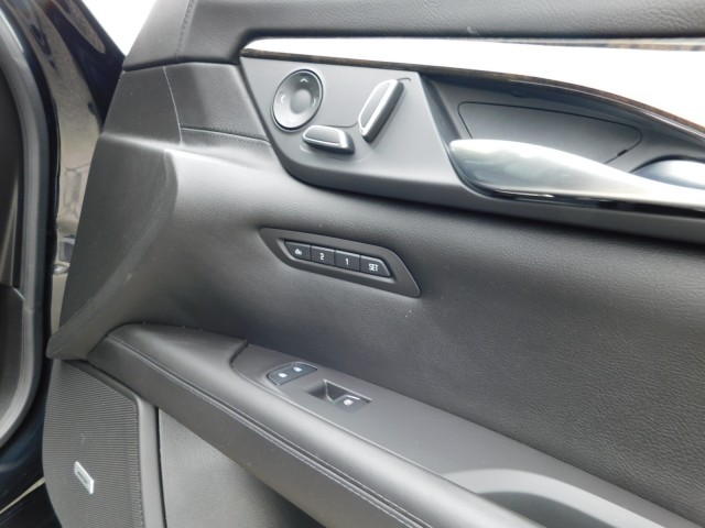 2011 Cadillac CTS Luxury photo 23