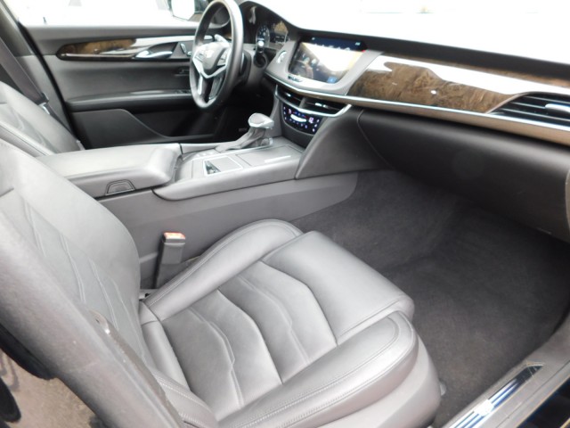 2011 Cadillac CTS Luxury photo 22