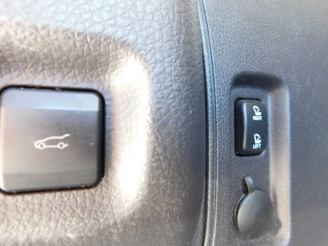 2016 Chevrolet Equinox LS photo 36