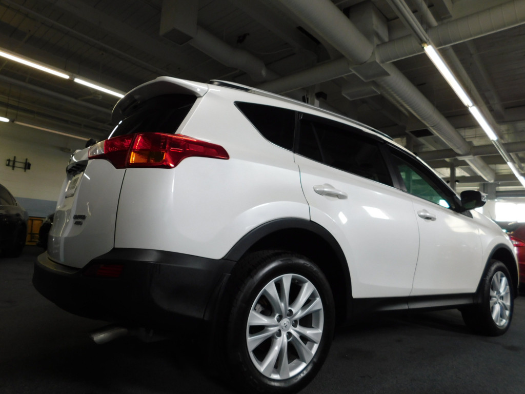2013 Subaru Forester 2.5X Limited photo 12