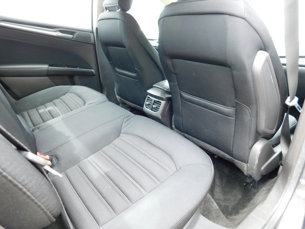 2014 Ford F-150 STX photo 21