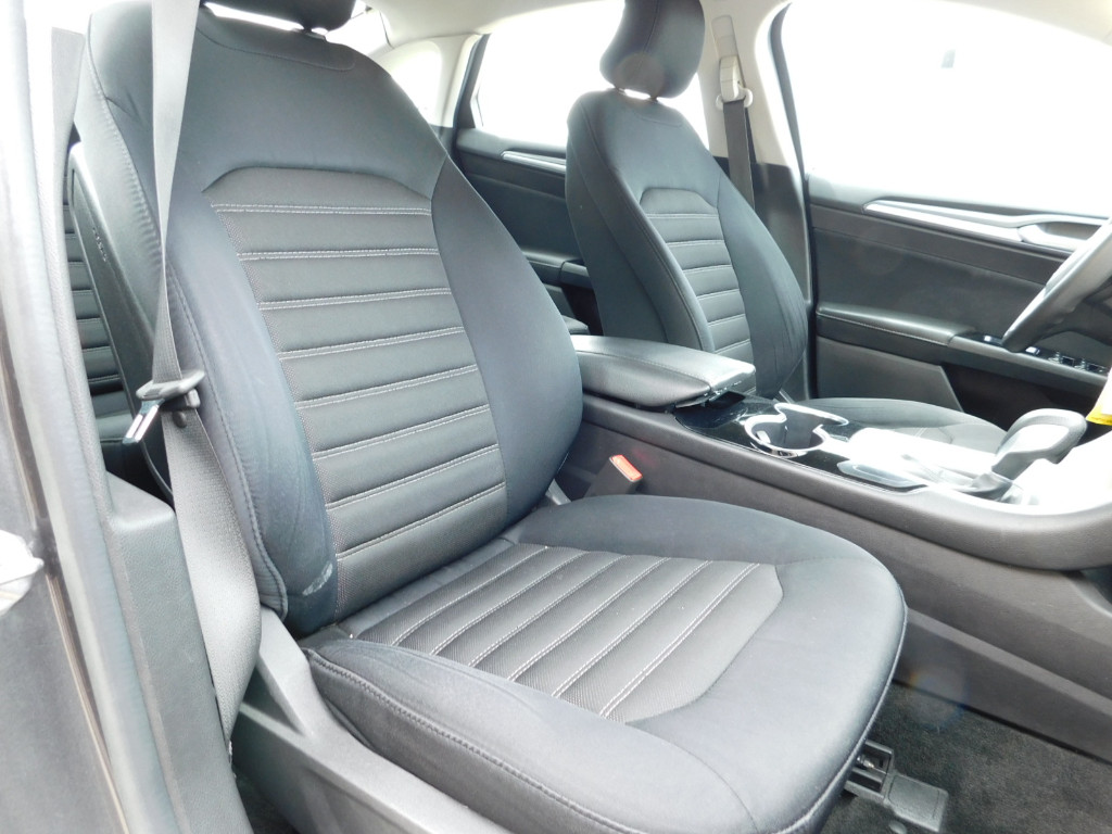 2014 Ford F-150 STX photo 22