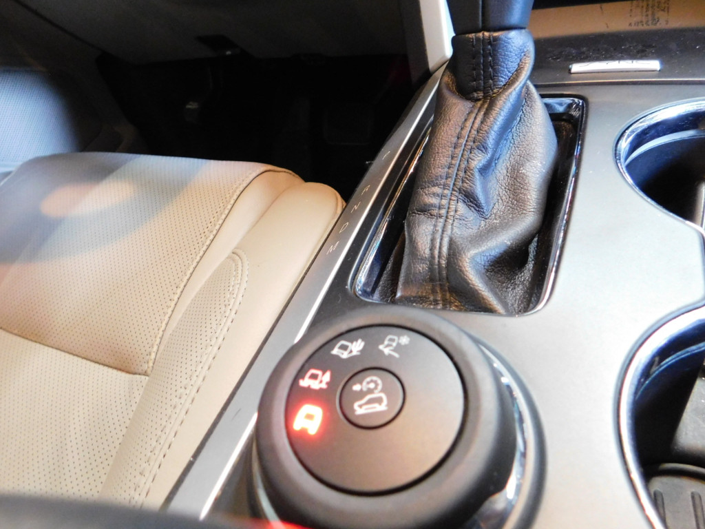 2016 Chevrolet Equinox LS photo 38