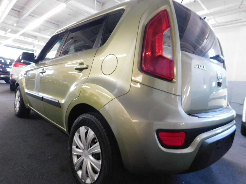 2013 Subaru Forester 2.5X Limited photo 31