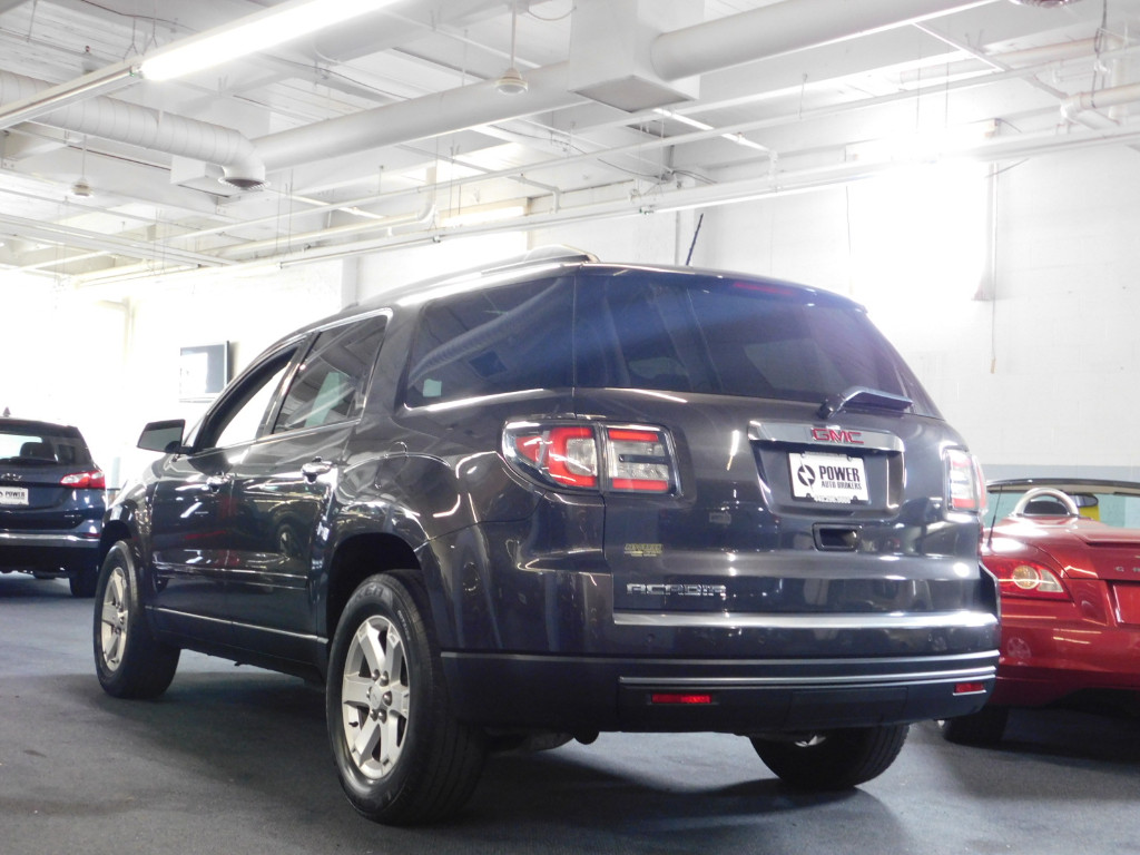 2015 Gmc Acadia SLE photo 2
