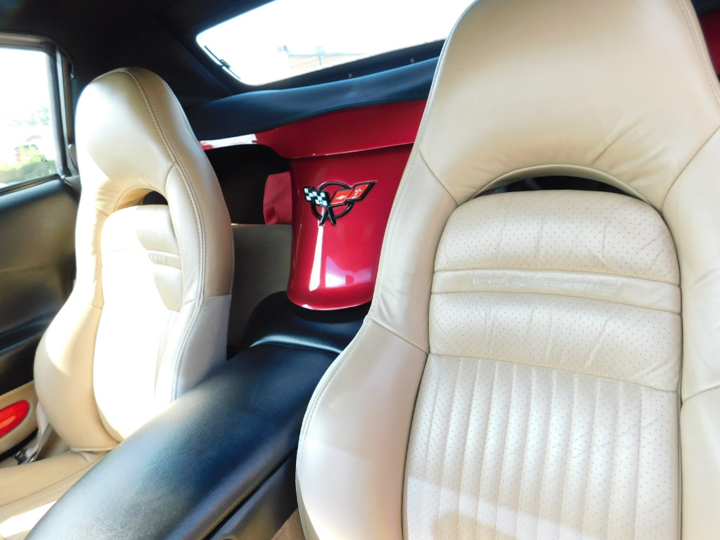 2002 Chevrolet Corvette Base photo 4
