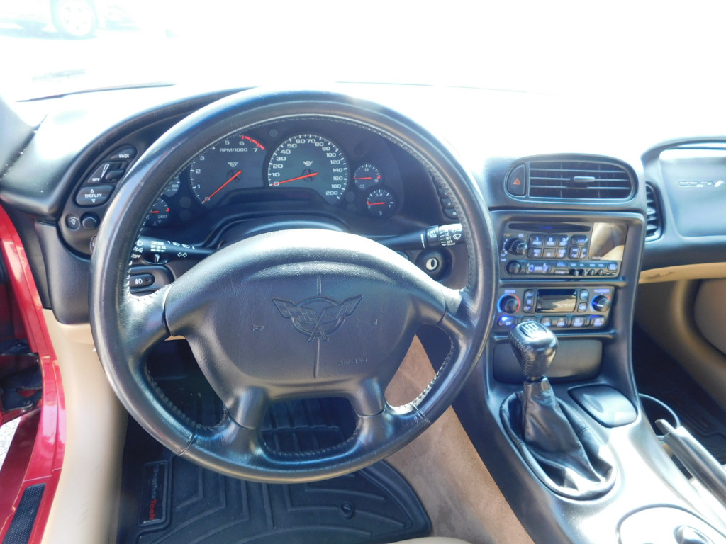 2002 Chevrolet Corvette Base photo 3