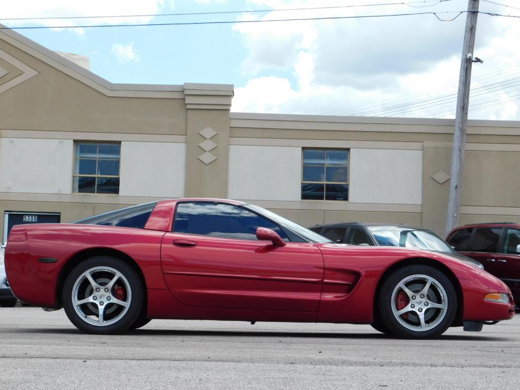 2004 Chevrolet Corvette Base - Photo 6