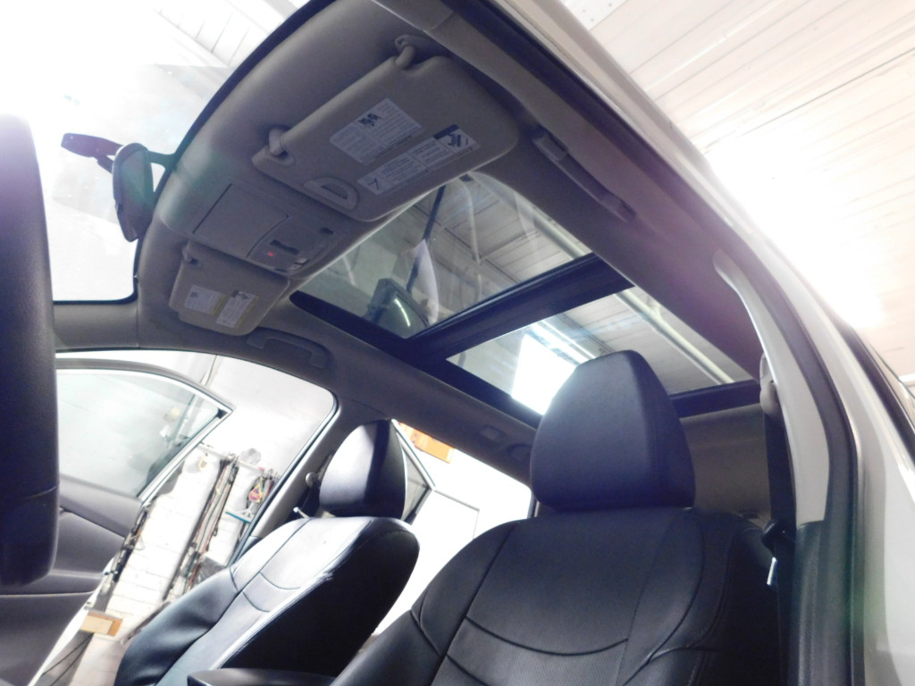 2016 Nissan Rogue SL - Image 4