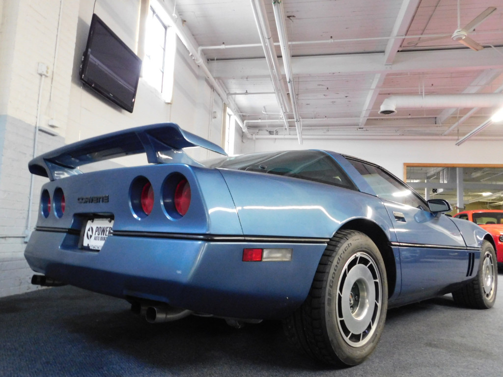 1984 Chevrolet Corvette Base photo 3