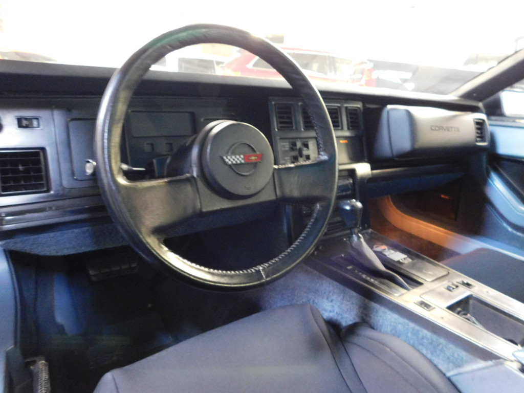 1984 Chevrolet Corvette - Photo 9