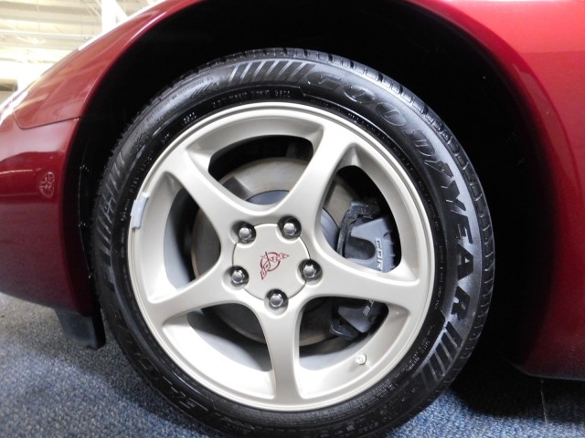 2005 Chrysler Crossfire Limited photo 29