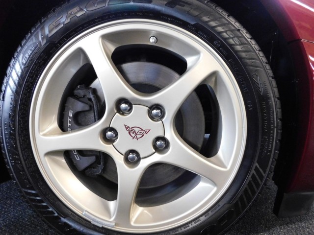 2005 Chrysler Crossfire Limited photo 26