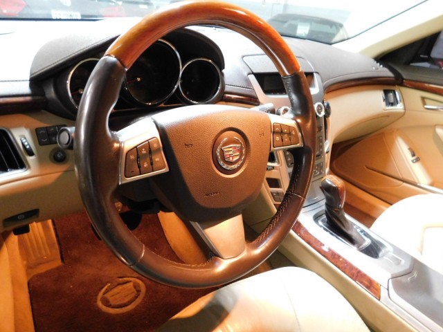 2011 Cadillac CTS Luxury photo 2
