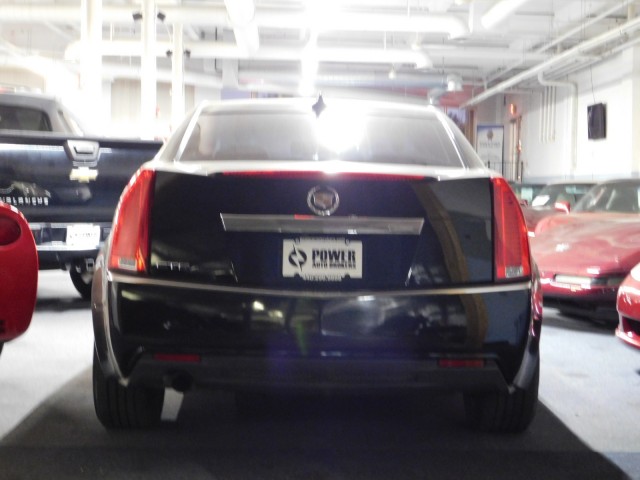 2011 Cadillac CTS Luxury photo 5