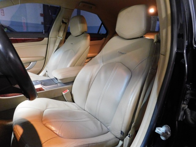 2011 Cadillac CTS Luxury photo 40