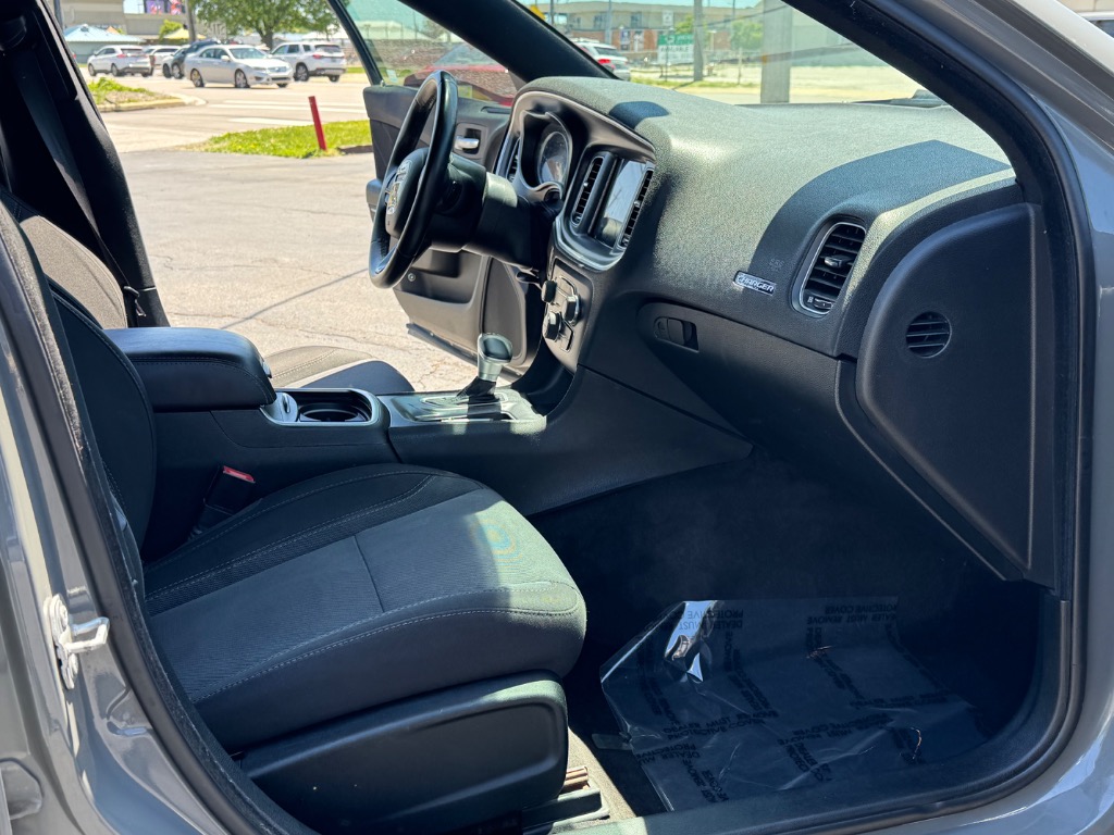 2017 Dodge Charger SXT - Photo 18