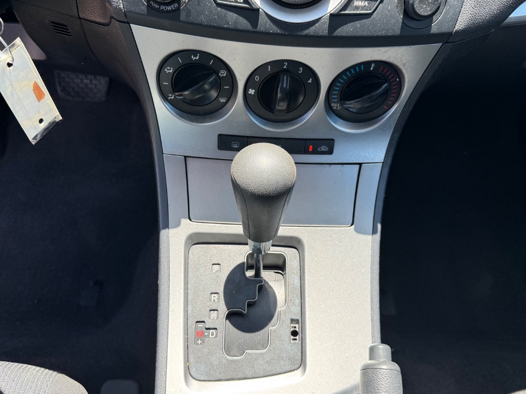 2010 Mazda MAZDA3 i SV - Photo 18