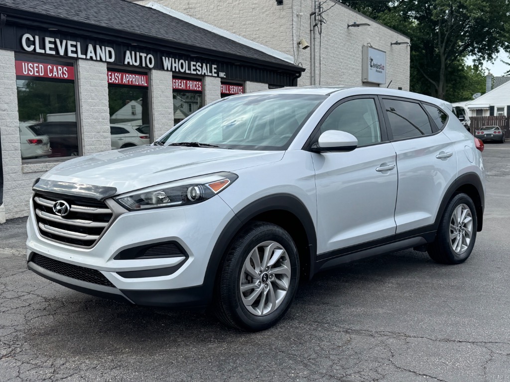 2016 Hyundai TUCSON SE - Main Image