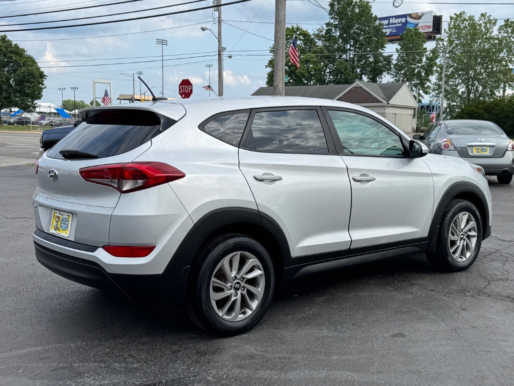 2016 Hyundai TUCSON SE - Image 5