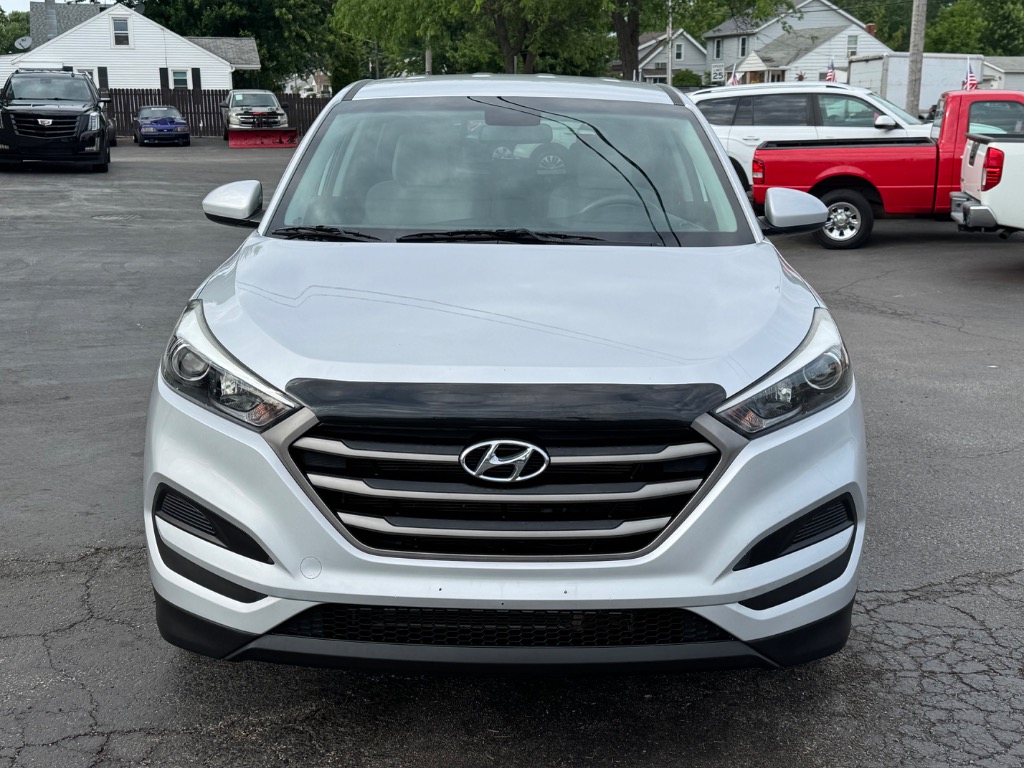 2016 Hyundai TUCSON SE - Image 3