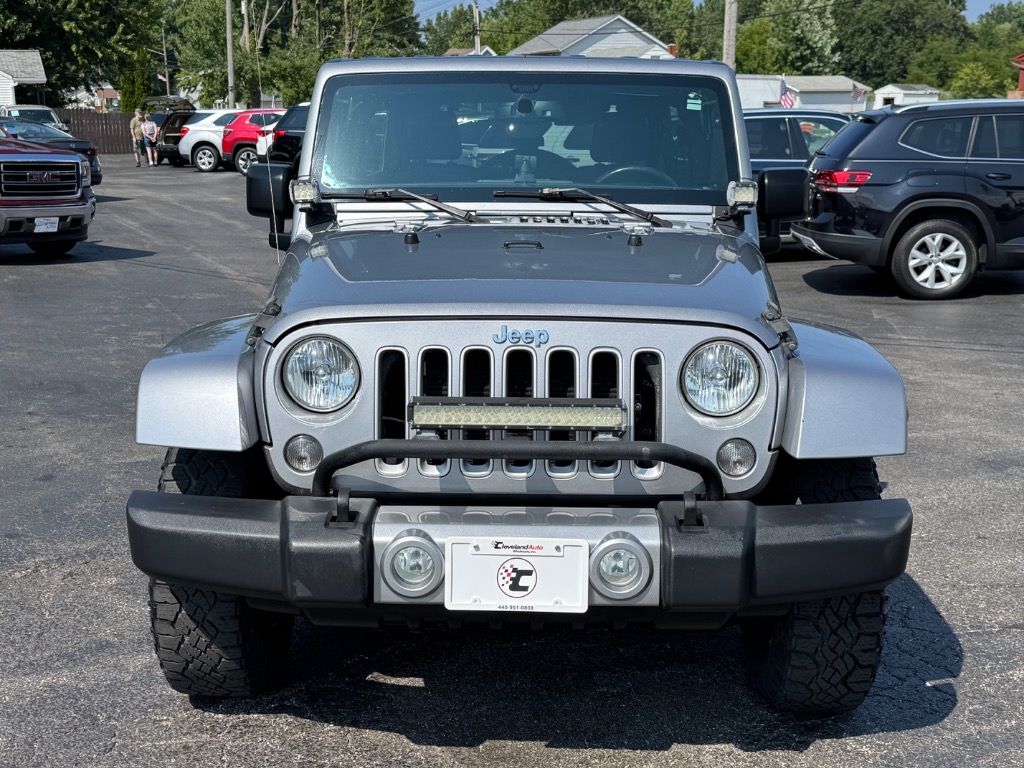 2016 Jeep Wrangler Unlimited Sahara - Image 3