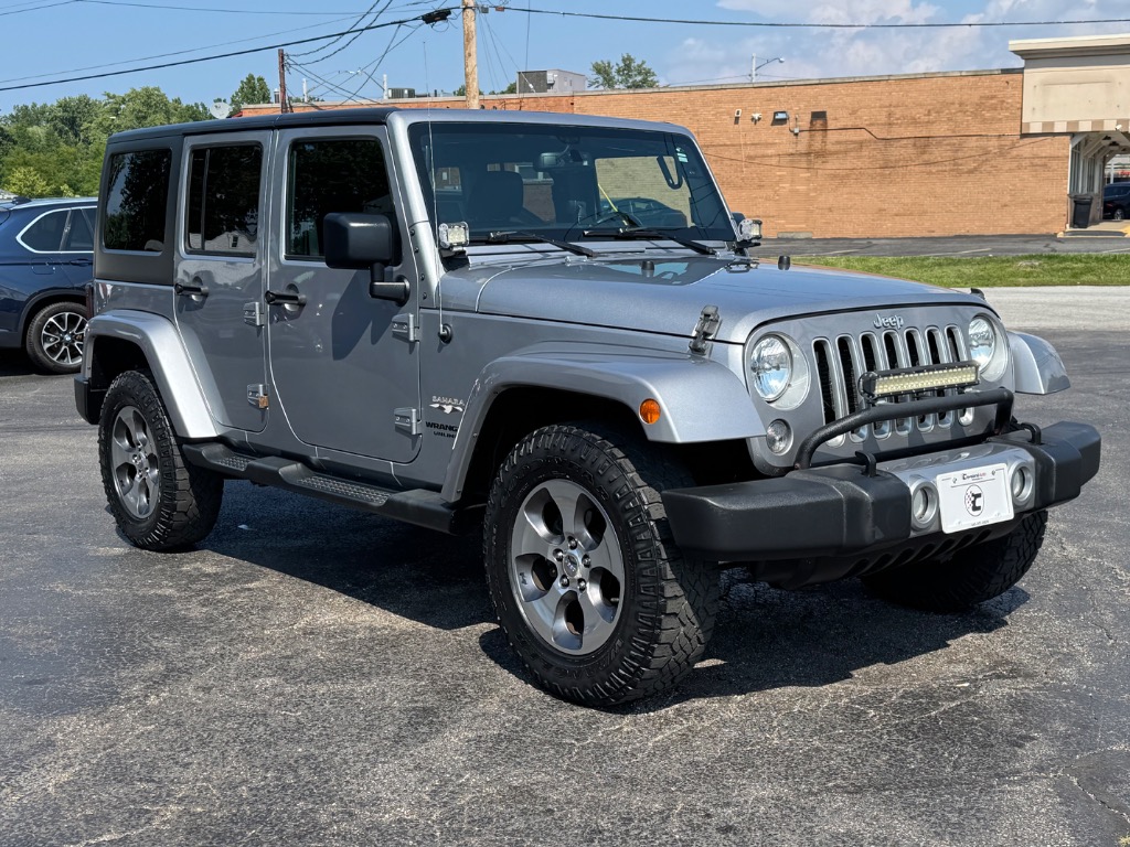 2016 Jeep Wrangler Unlimited Sahara - Image 4
