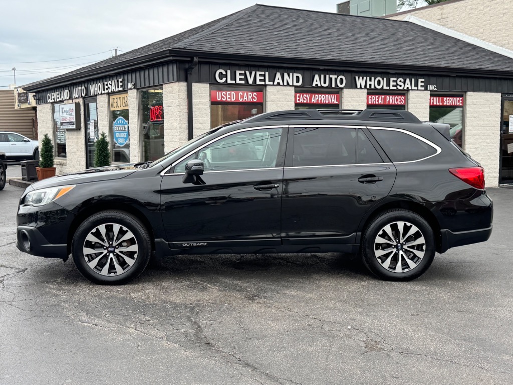 Photo 2 of 2017 Subaru Outback 3.6R Limited