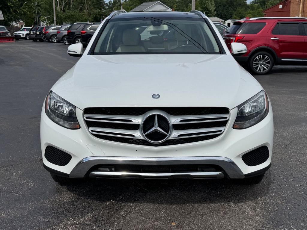 Photo 3 of 2017 Mercedes-Benz GLC GLC 300 4MATIC