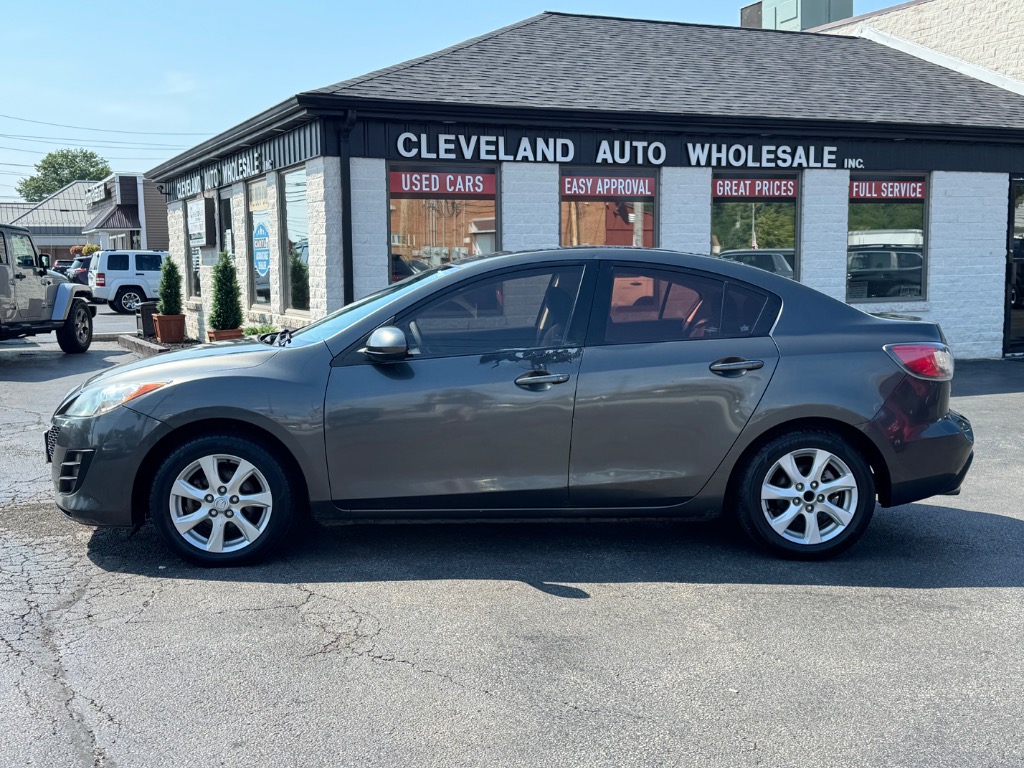 Photo 2 of 2010 Mazda Mazda3 i Touring
