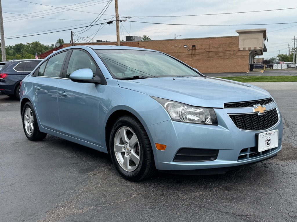 Photo 4 of 2011 Chevrolet Cruze LT