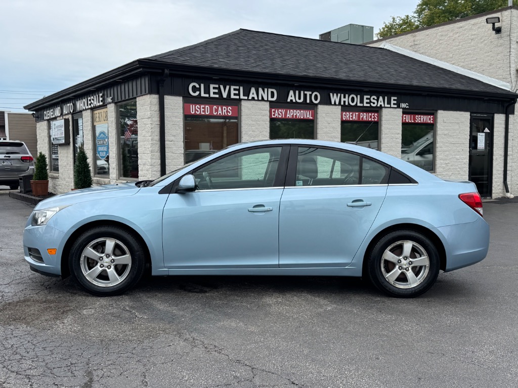Photo 2 of 2011 Chevrolet Cruze LT