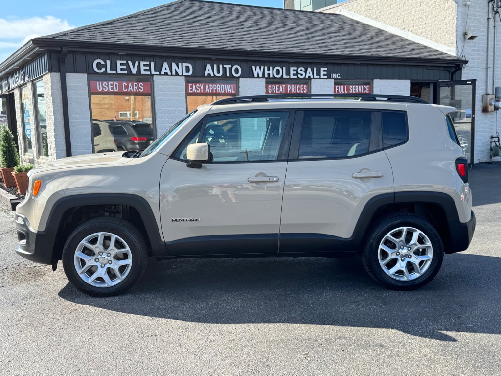 Photo 2 of 2015 Jeep Renegade Latitude