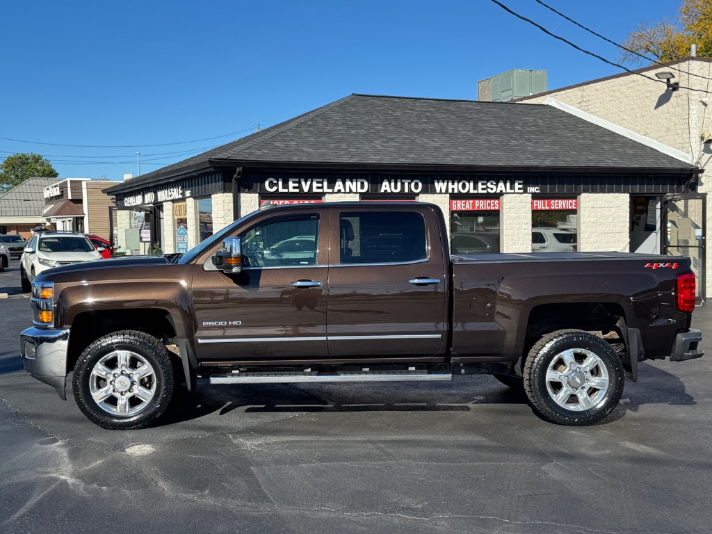 Photo 2 of 2018 Chevrolet Silverado 2500HD LTZ