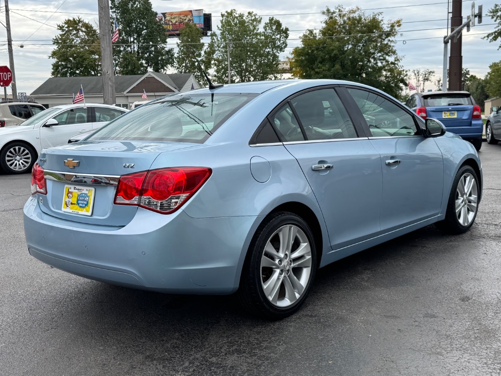 Photo 5 of 2011 Chevrolet Cruze LTZ