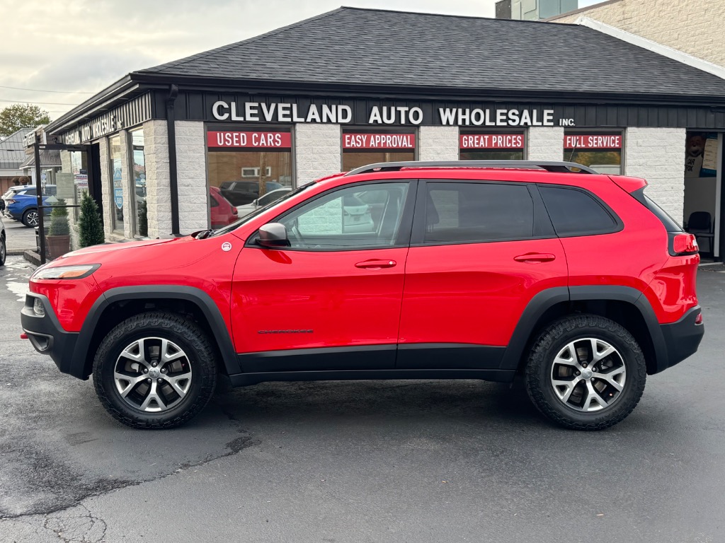 Photo 2 of 2017 Jeep Cherokee Trailhawk