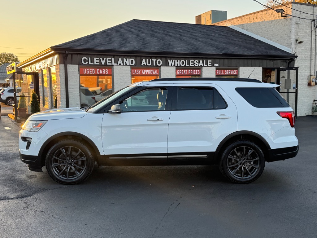 Photo 2 of 2018 Ford Explorer SPORT