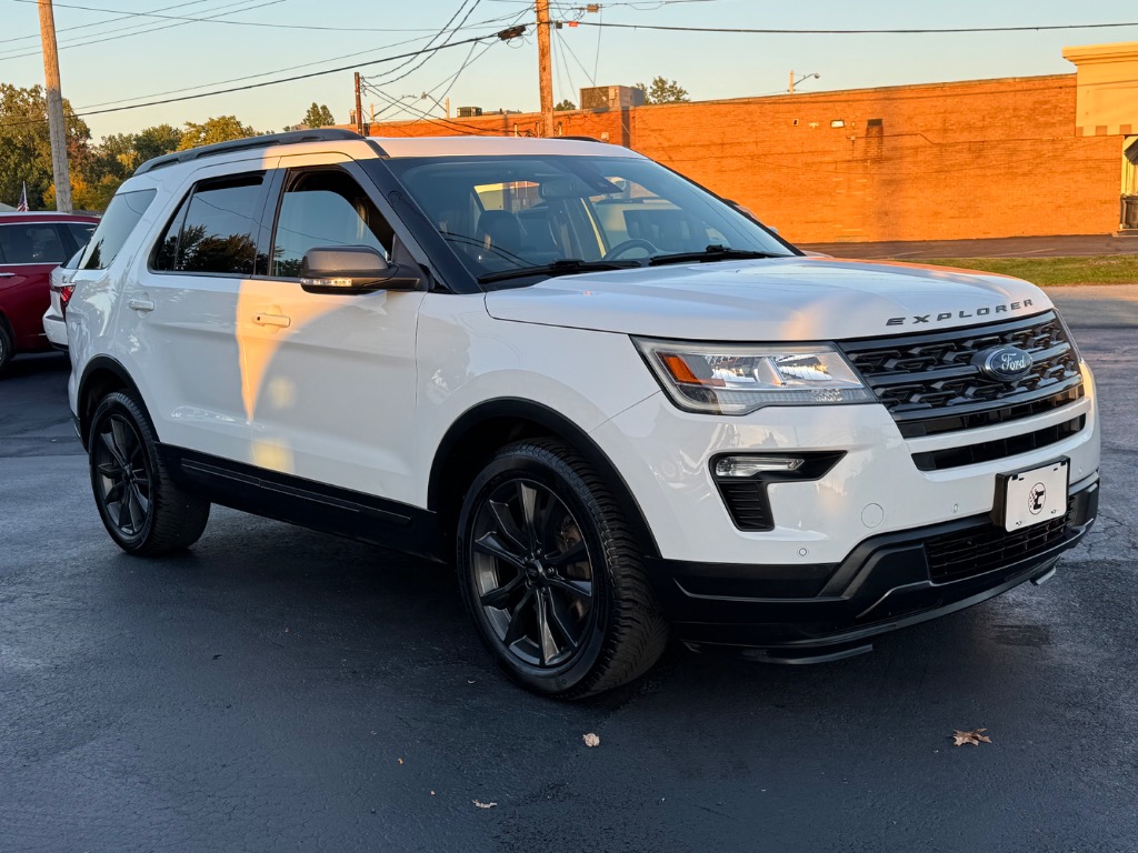 Photo 4 of 2018 Ford Explorer SPORT
