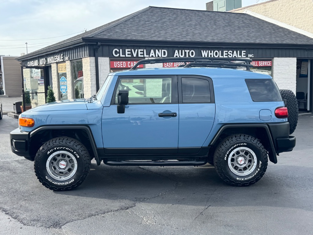 2014 Toyota FJ Cruiser Ultimate Edition - Image 2