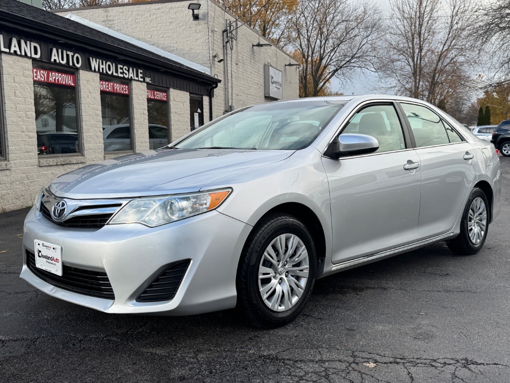 2014 Toyota Camry LE